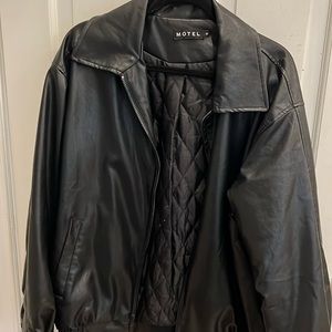 Motel Rocks leather jacket!!!! Size medium fits big :)